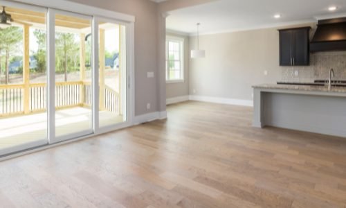 Move in and move out cleaning of an empty home